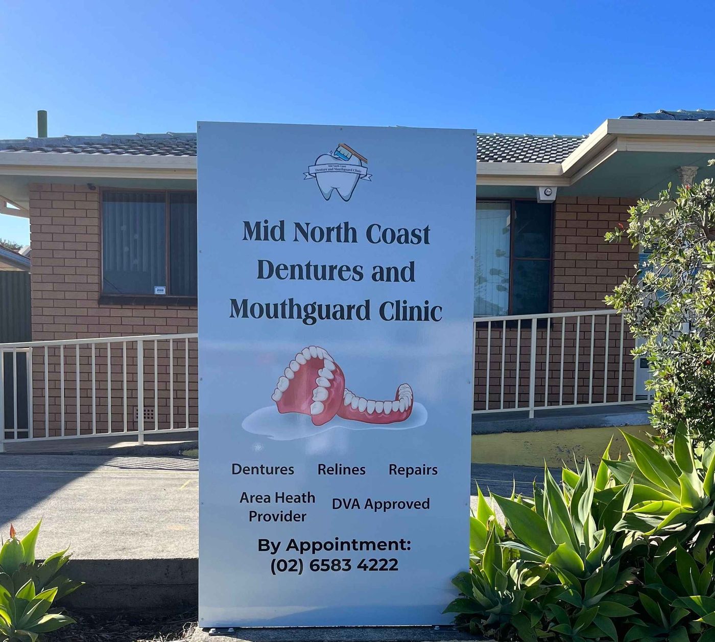 Mid North Coast Dentures & Mouthguards image