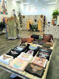 Style House Fashion gallery image 3