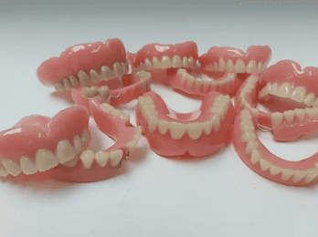 Complete Denture Clinic gallery image 4