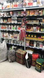 Pigglys Supermarket, Takeaway & Bottle Shop gallery image 2
