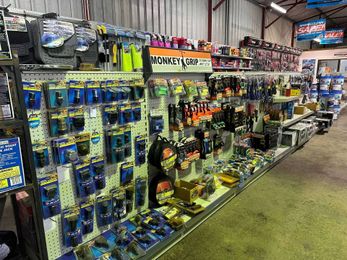 Gibbo's A1 Autoparts gallery image 1
