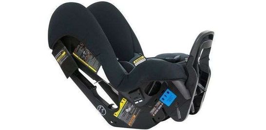 REAR FACING CHILD SEATS INCLUDED FOC