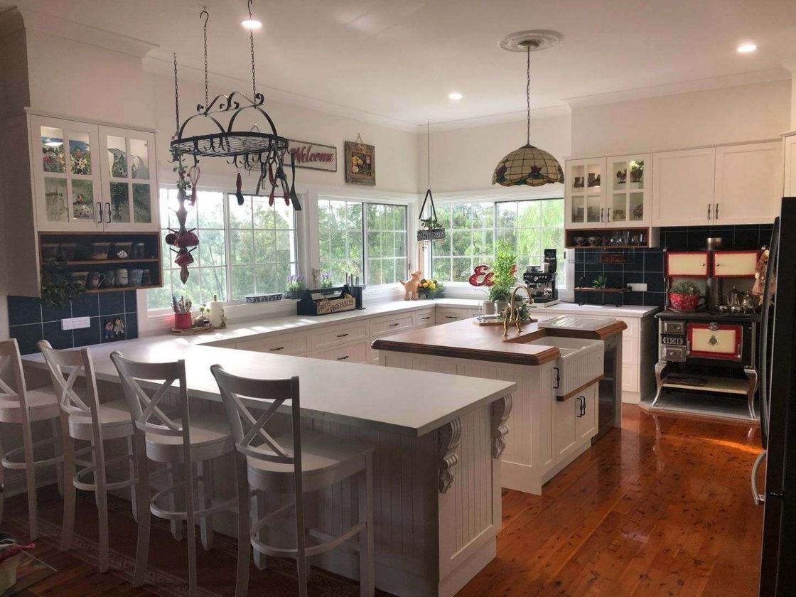Timbertown Kitchens & Glass featured image